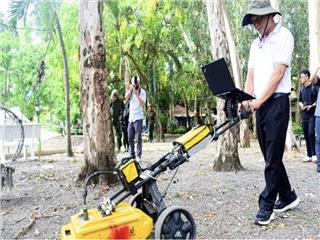 Mang radar xuyên đất đi tìm kiếm hài cốt liệt sĩ